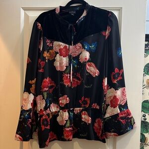 Worthington Black Floral Blouse